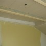 12-afgewerkt-plafond-en-bergruimte-boven-doorgang